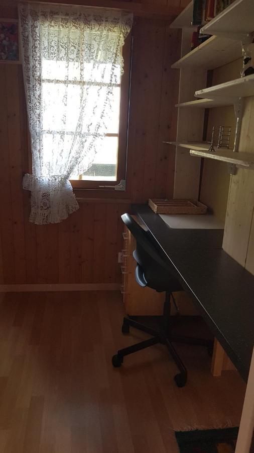 Traumhaftes Chalet Mit Seesicht Krattigen Esterno foto