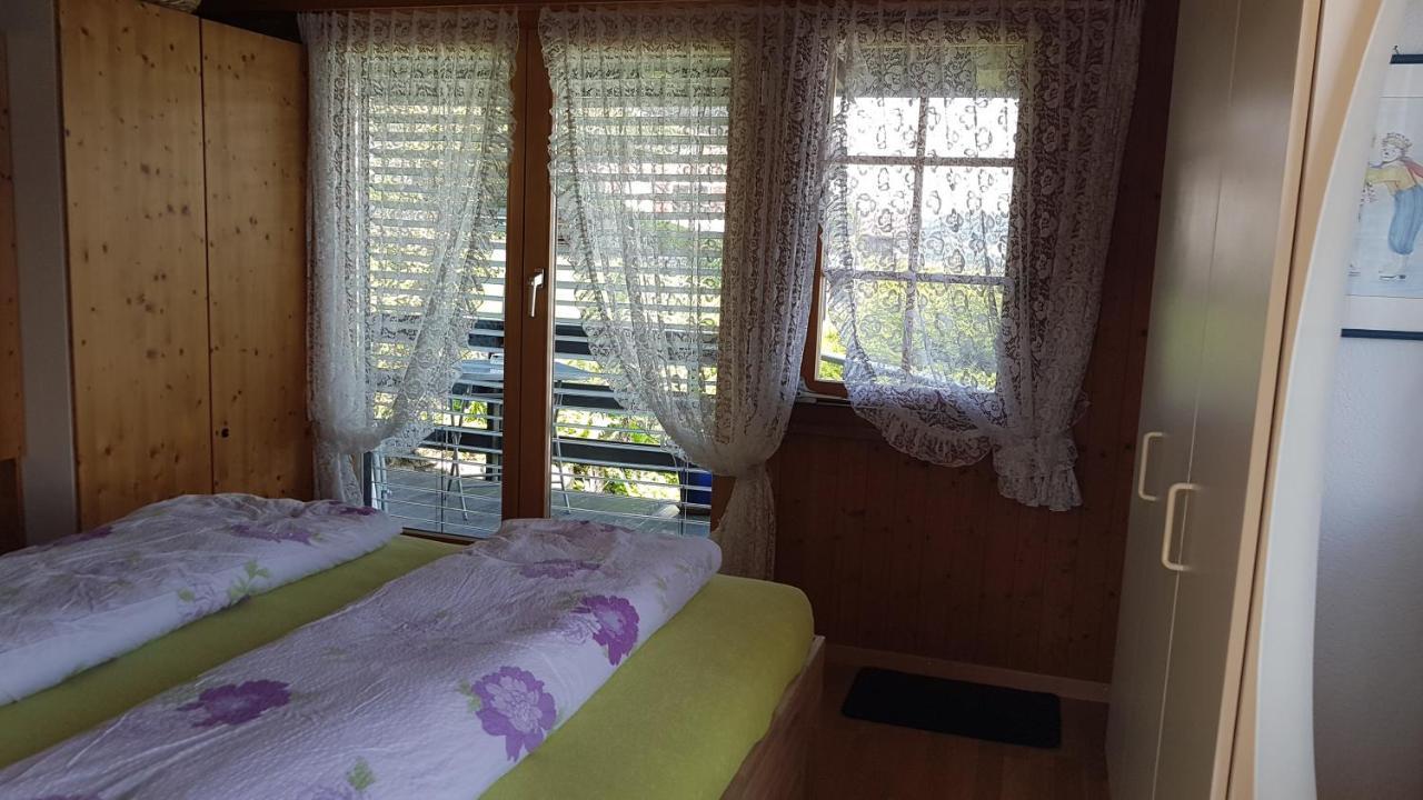 Traumhaftes Chalet Mit Seesicht Krattigen Esterno foto