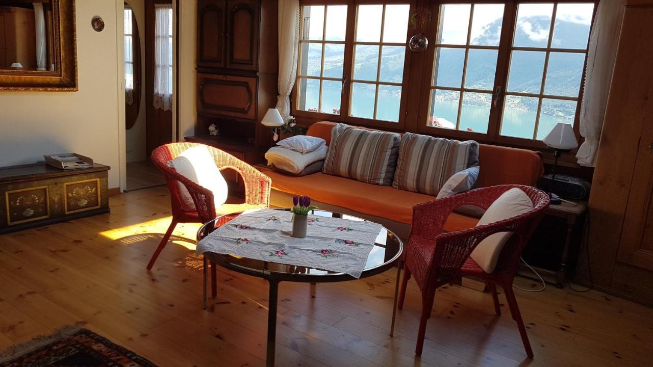 Traumhaftes Chalet Mit Seesicht Krattigen Esterno foto