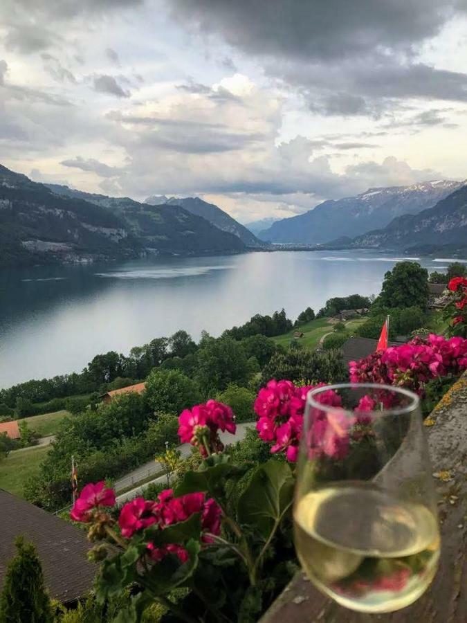 Traumhaftes Chalet Mit Seesicht Krattigen Esterno foto